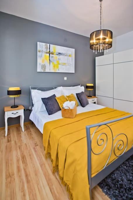 Apartman Tino With Two Sunny Terace Hvar Town Exterior foto